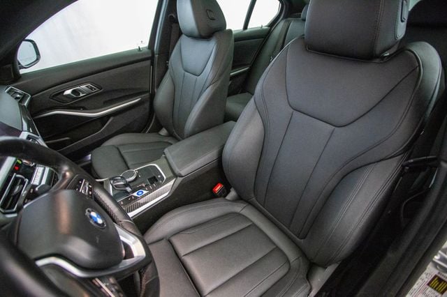 2020 BMW 3 Series 330i xDrive - 22992468 - 18