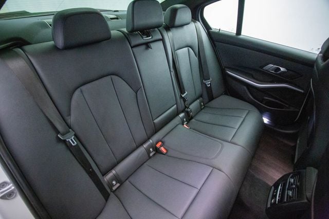 2020 BMW 3 Series 330i xDrive - 22992468 - 26