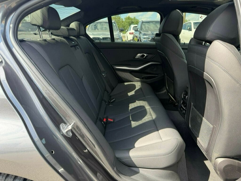 2020 BMW 3 Series 330i xDrive - 23016441 - 17