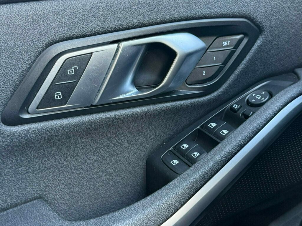2020 BMW 3 Series 330i xDrive - 23016441 - 36