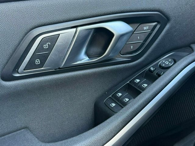 2020 BMW 3 Series 330i xDrive - 23016441 - 36