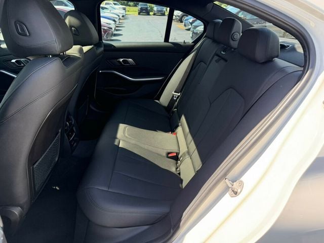 2020 BMW 3 Series 330i xDrive - 23026518 - 18