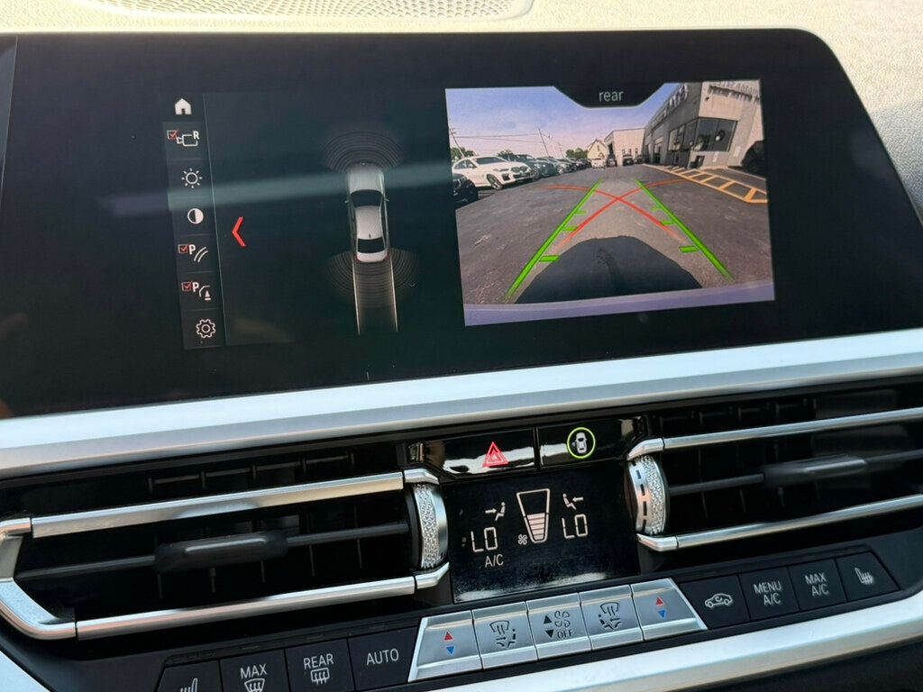2020 BMW 3 Series 330i xDrive - 23026518 - 3