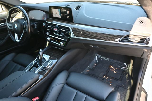 2020 BMW 5 Series 530i - 22955310 - 6