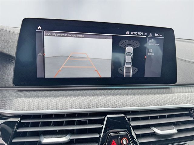 2020 BMW 5 Series 530i xDrive - 22989314 - 18