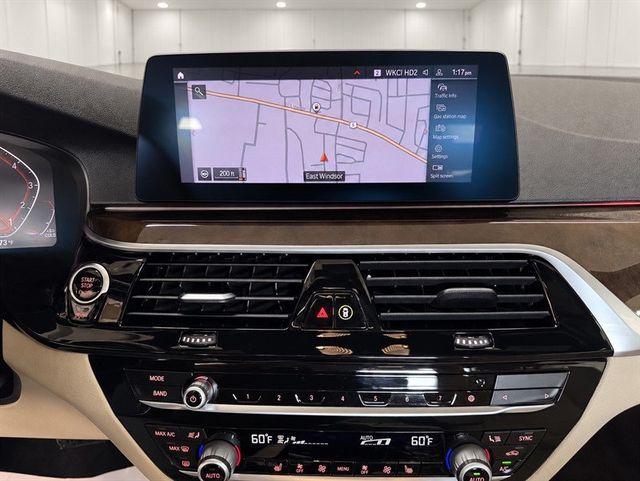 2020 BMW 5 Series 530i xDrive - 23088255 - 16