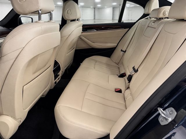 2020 BMW 5 Series 530i xDrive - 23088255 - 20
