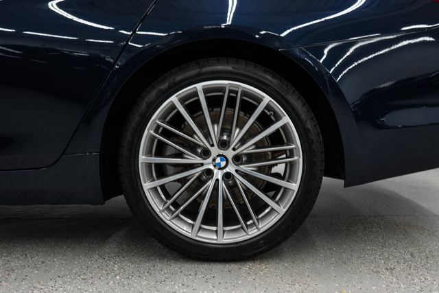 2020 BMW 5 Series 530i xDrive - 22382625 - 42