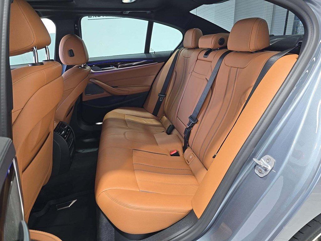 2020 BMW 5 Series 540i - 22988562 - 5