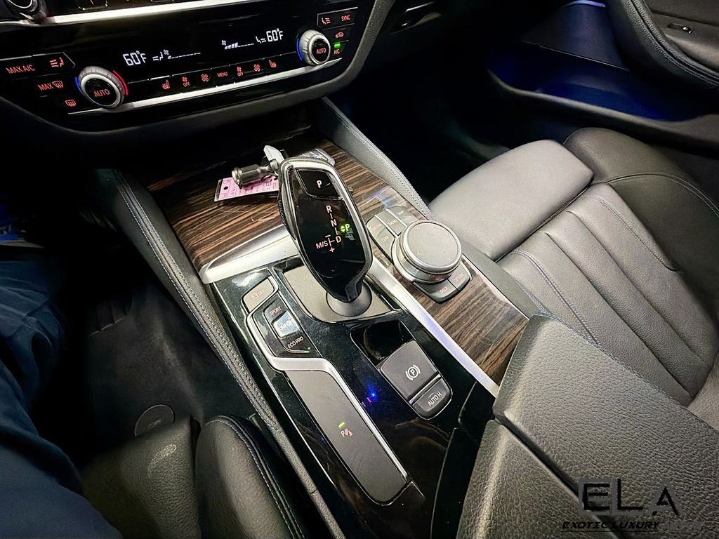 2020 BMW 5 Series 540i - 23000384 - 17