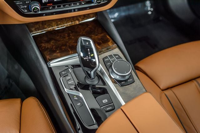 2020 BMW 5 Series 540i - WHITE ON BROWN - NAV - MOONROOF - BLUETOOTH - BEAUTIFUL - 22981557 - 30