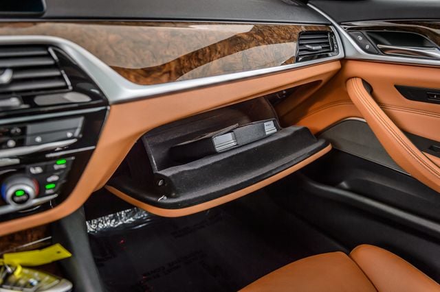 2020 BMW 5 Series 540i - WHITE ON BROWN - NAV - MOONROOF - BLUETOOTH - BEAUTIFUL - 22981557 - 35