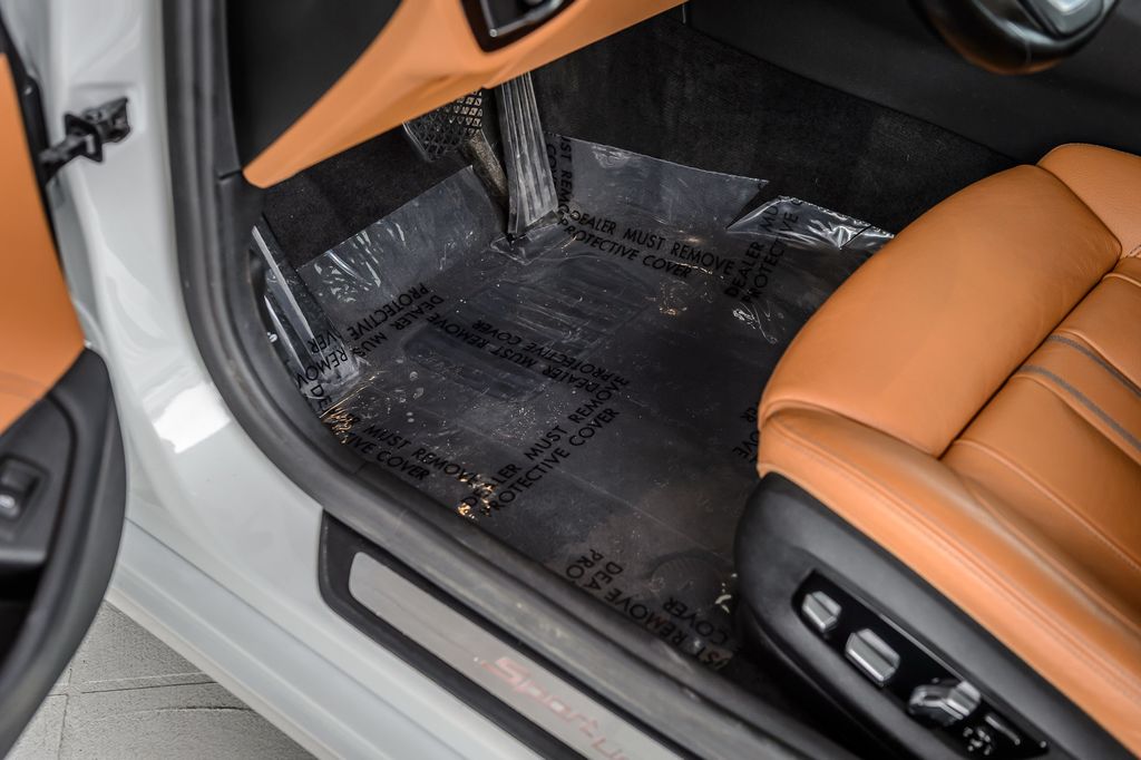 2020 BMW 5 Series 540i - WHITE ON BROWN - NAV - MOONROOF - BLUETOOTH - BEAUTIFUL - 22981557 - 40