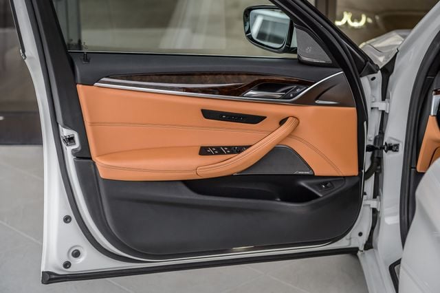 2020 BMW 5 Series 540i - WHITE ON BROWN - NAV - MOONROOF - BLUETOOTH - BEAUTIFUL - 22981557 - 48