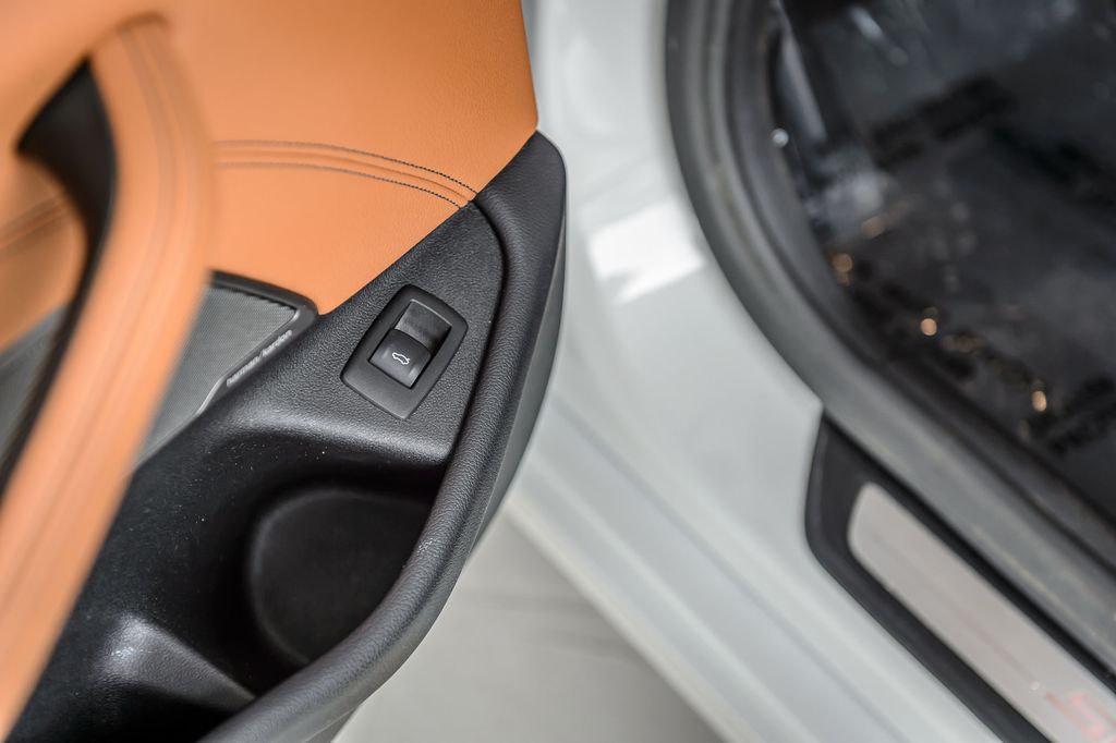 2020 BMW 5 Series 540i - WHITE ON BROWN - NAV - MOONROOF - BLUETOOTH - BEAUTIFUL - 22981557 - 52