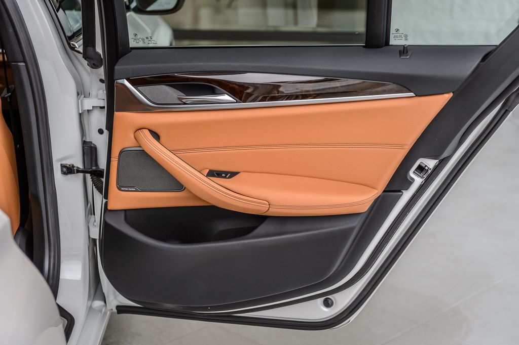 2020 BMW 5 Series 540i - WHITE ON BROWN - NAV - MOONROOF - BLUETOOTH - BEAUTIFUL - 22981557 - 54