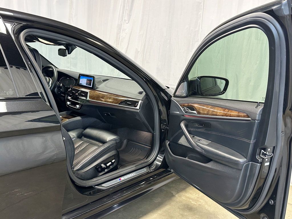2020 BMW 5 Series M550i xDrive - 23079324 - 18