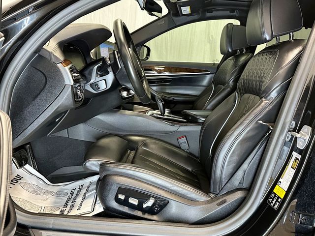 2020 BMW 5 Series M550i xDrive - 23079324 - 20