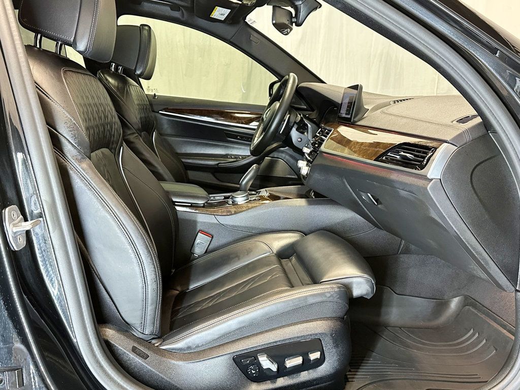 2020 BMW 5 Series M550i xDrive - 23079324 - 21