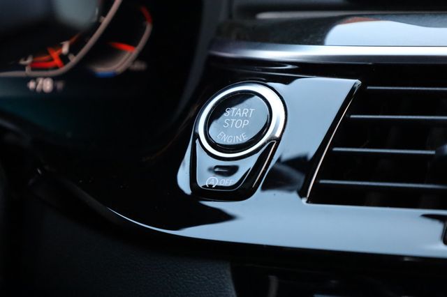 2020 BMW 5 Series M550i xDrive - 22947450 - 34