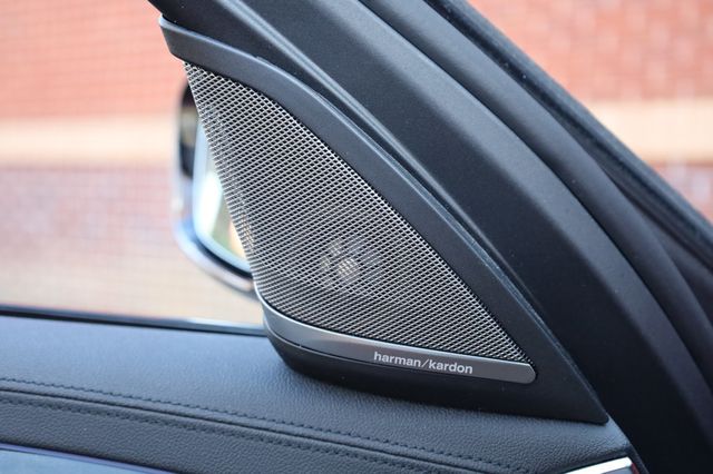 2020 BMW 5 Series M550i xDrive - 22947450 - 37