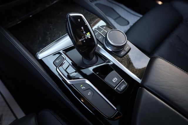 2020 BMW 5 Series M550i xDrive - 22947450 - 49