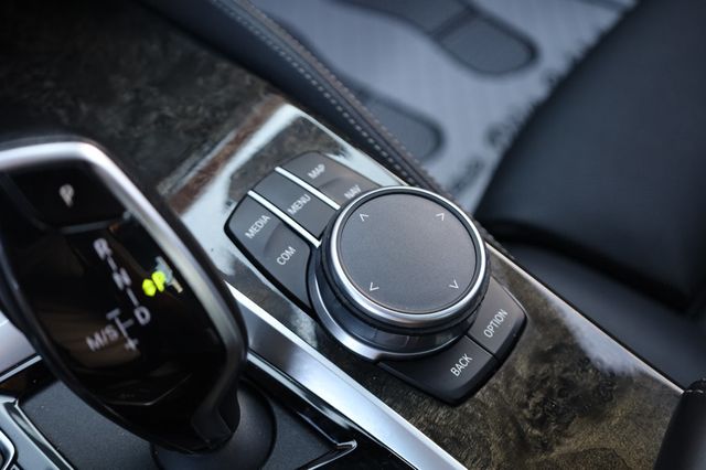 2020 BMW 5 Series M550i xDrive - 22947450 - 50