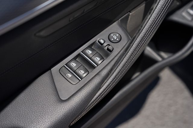 2020 BMW 5 Series M550i xDrive - 23043362 - 40