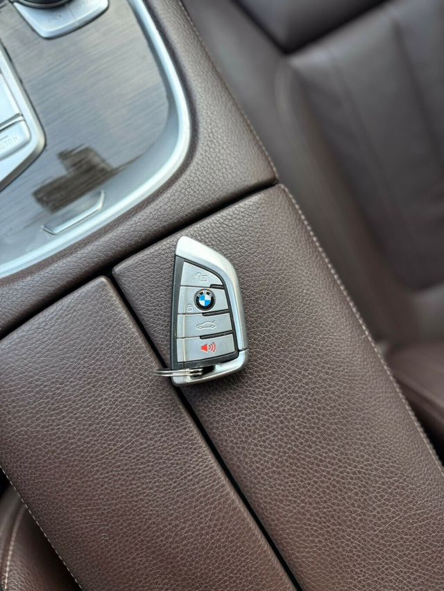 2020 BMW 7 Series 740i - 23022243 - 18