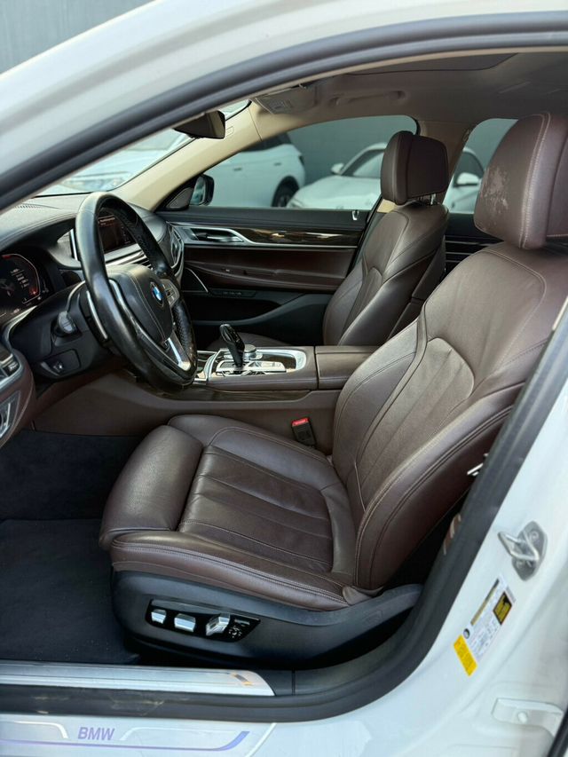 2020 BMW 7 Series 740i - 23022243 - 6