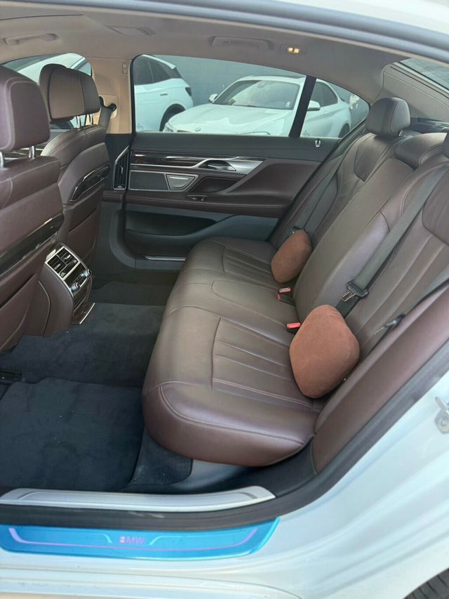 2020 BMW 7 Series 740i - 23022243 - 7