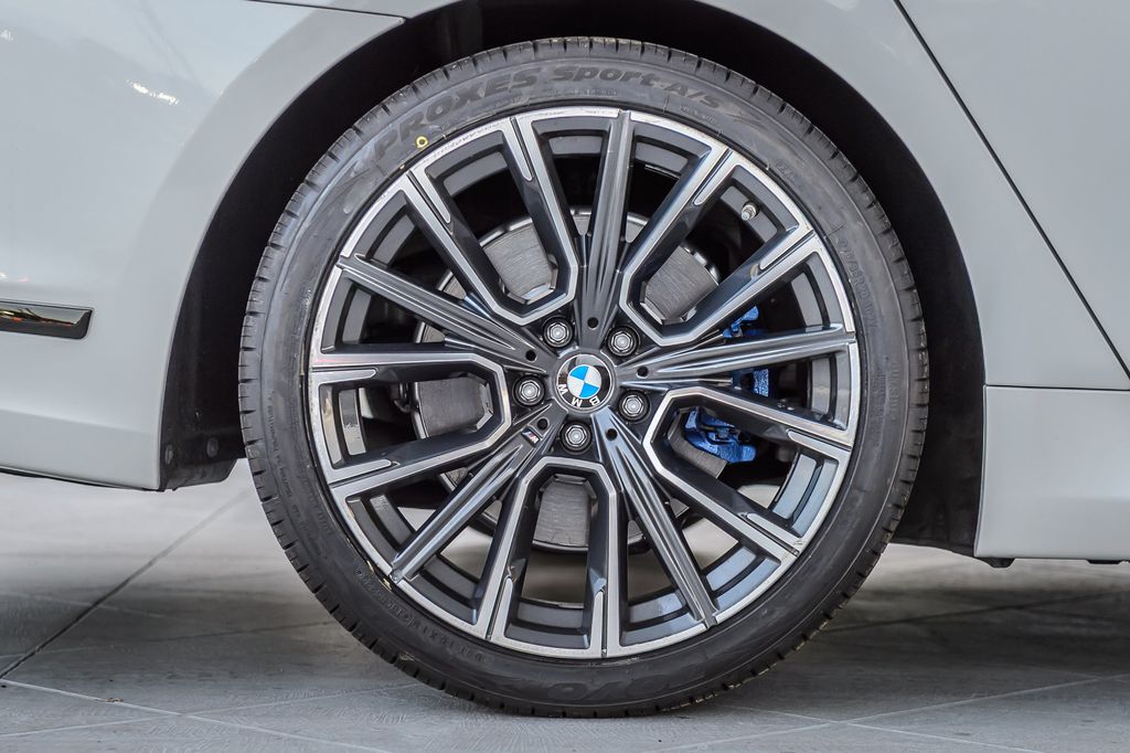 2020 BMW 7 Series 740i M SPORT - NAV - PANO ROOF - BACKUP CAM - GORGEOUS  - 22947080 - 14