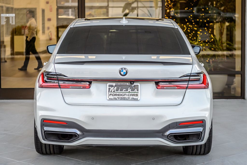 2020 BMW 7 Series 740i M SPORT - NAV - PANO ROOF - BACKUP CAM - GORGEOUS  - 22947080 - 7