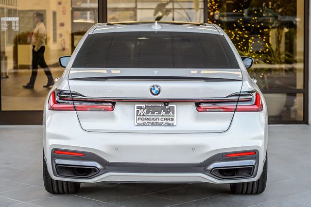 2020 BMW 7 Series 740i M SPORT - NAV - PANO ROOF - BACKUP CAM - GORGEOUS  - 22947080 - 7