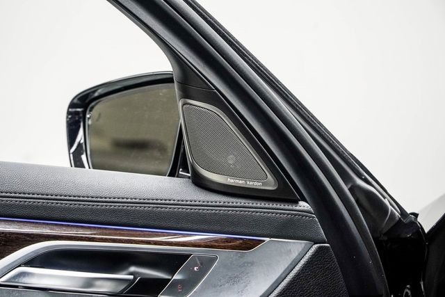 2020 BMW 7 Series 740i xDrive - 22985982 - 37