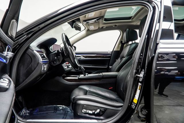 2020 BMW 7 Series 740i xDrive - 22985982 - 41