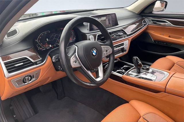2020 BMW 7 Series 740i xDrive - 22965403 - 10
