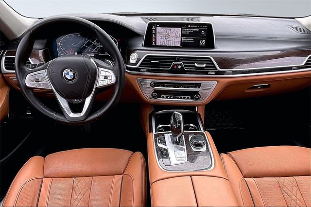 2020 BMW 7 Series 740i xDrive - 22965403 - 19