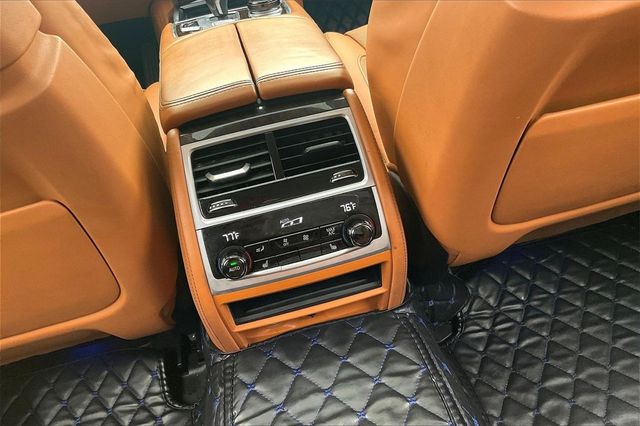 2020 BMW 7 Series 740i xDrive - 22965403 - 36