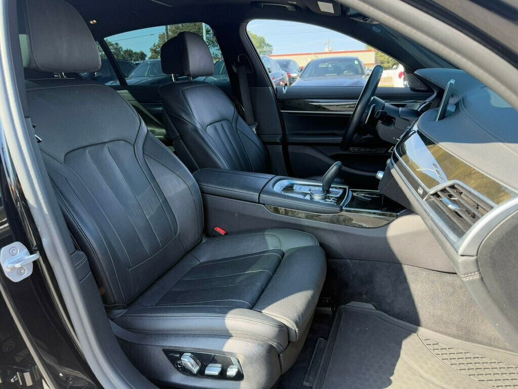 2020 Bmw 740i xDrive Sedan photo 13