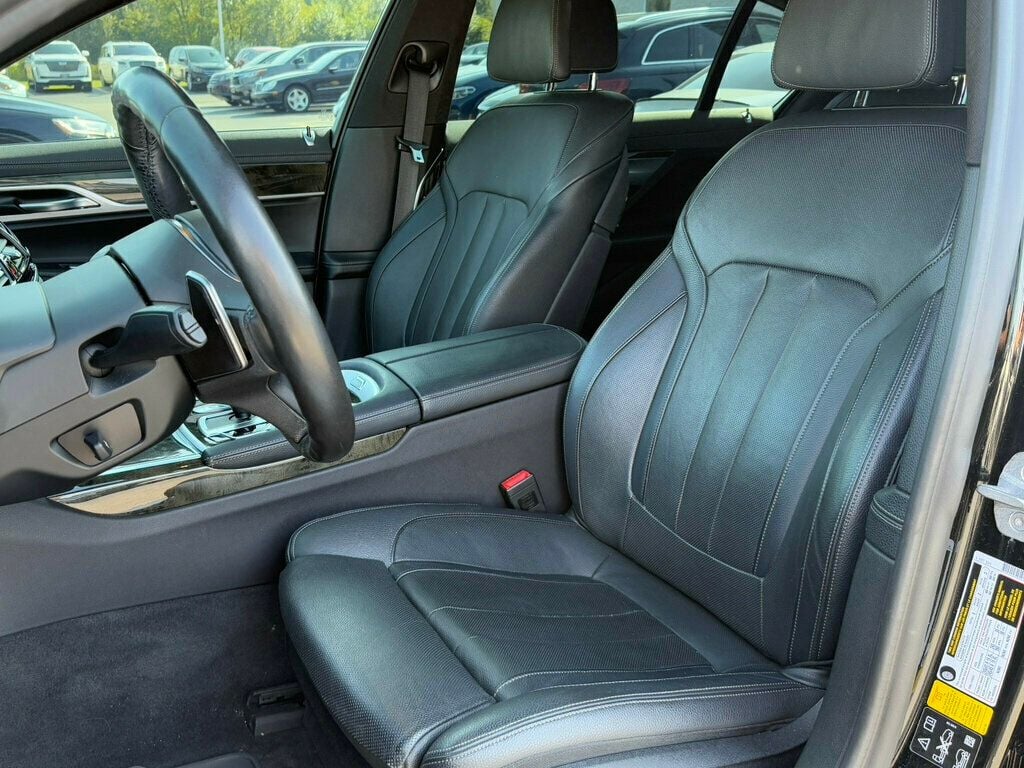 2020 Bmw 740i xDrive Sedan photo 14