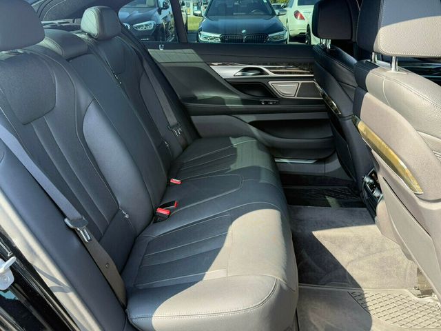 2020 BMW 7 Series 740i xDrive - 22916280 - 17