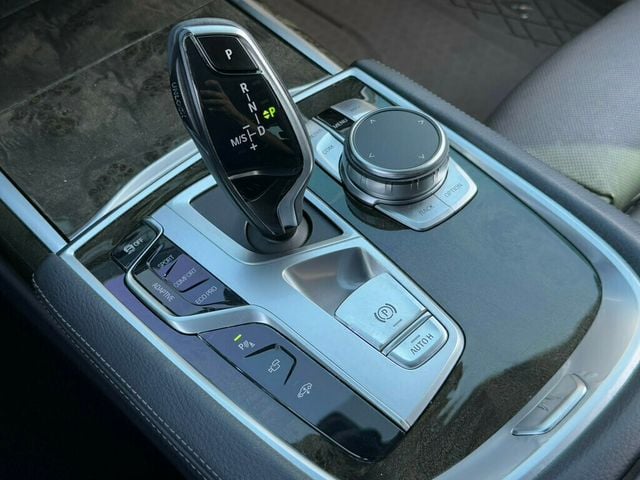 2020 BMW 7 Series 740i xDrive - 22916280 - 25