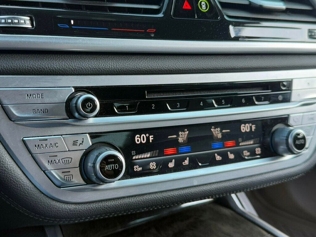 2020 Bmw 740i xDrive Sedan photo 26