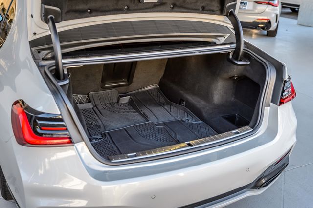 2020 BMW 7 Series 740i X DRIVE - NAV - PANO ROOF - BACKUP CAM - BLUETOOTH GORGEOUS - 22970820 - 10