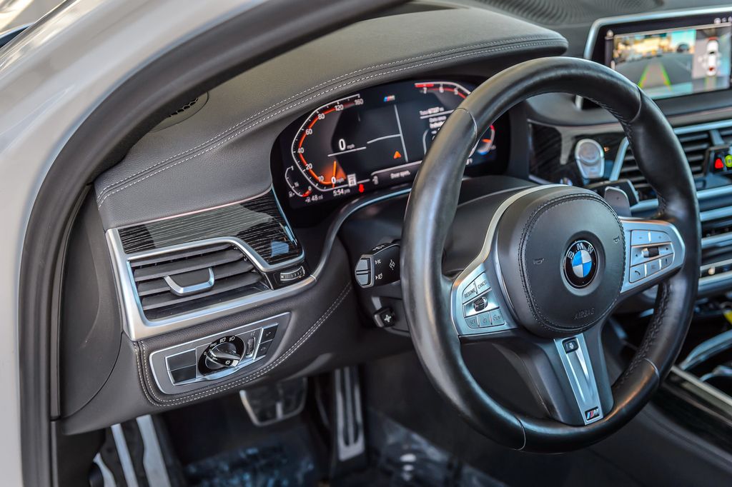 2020 BMW 7 Series 740i X DRIVE - NAV - PANO ROOF - BACKUP CAM - BLUETOOTH GORGEOUS - 22970820 - 23