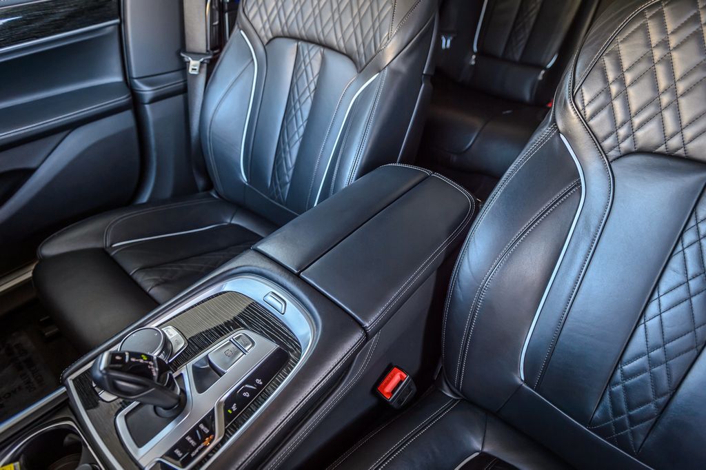 2020 BMW 7 Series 740i X DRIVE - NAV - PANO ROOF - BACKUP CAM - BLUETOOTH GORGEOUS - 22970820 - 29