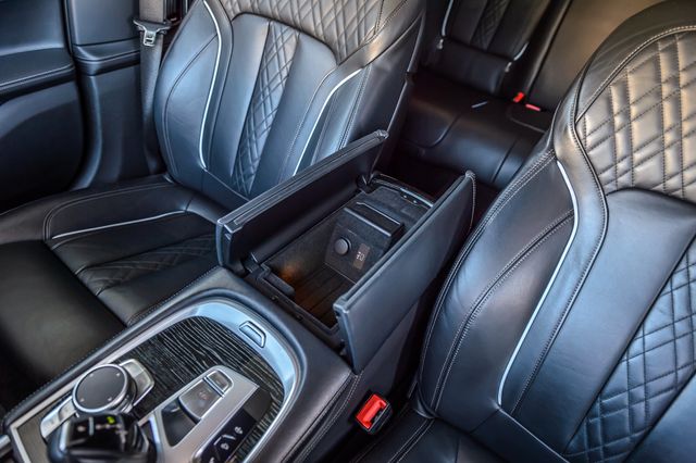 2020 BMW 7 Series 740i X DRIVE - NAV - PANO ROOF - BACKUP CAM - BLUETOOTH GORGEOUS - 22970820 - 30