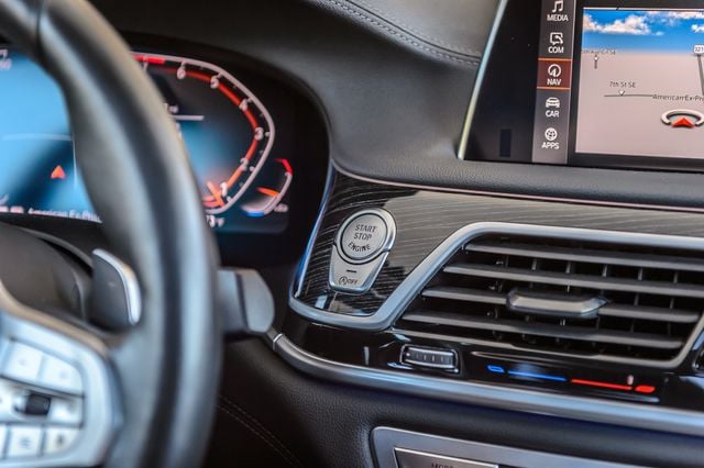 2020 BMW 7 Series 740i X DRIVE - NAV - PANO ROOF - BACKUP CAM - BLUETOOTH GORGEOUS - 22970820 - 31