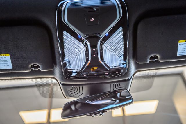 2020 BMW 7 Series 740i X DRIVE - NAV - PANO ROOF - BACKUP CAM - BLUETOOTH GORGEOUS - 22970820 - 34